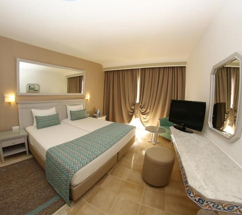 Marhaba Royal Salem - Family Only 4*